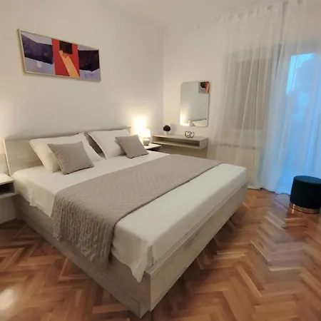 Apartment Vladimir By Interhome Crikvenica